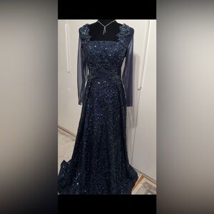 Sophisticated Midnight Blue Sequin Gown